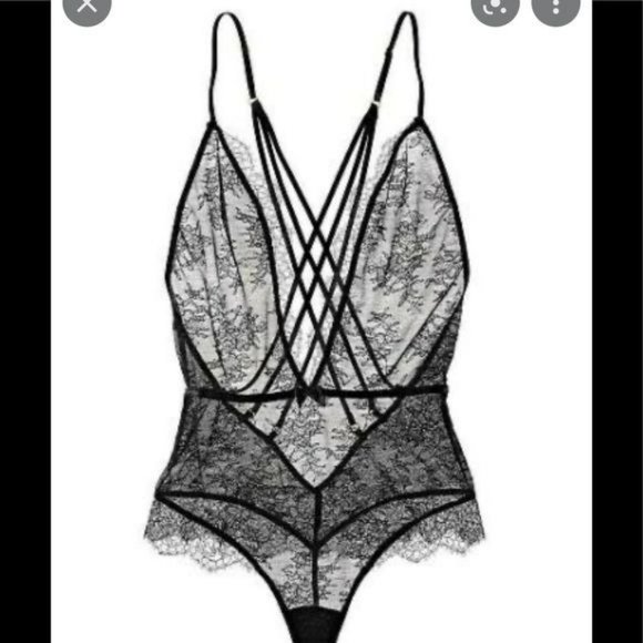 RELISTED Victorias Secret Chantilly Lace Strappy Teddy Lingerie - Picture 9 of 9